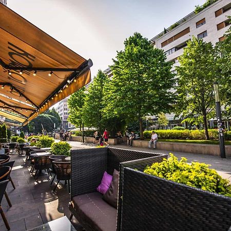 Appartamento Corvin Promenade Crystal Budapest Esterno foto